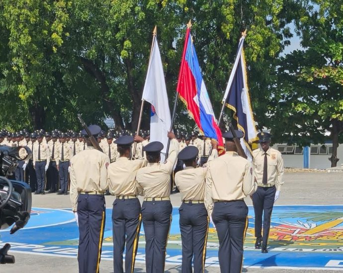 Haïti, Sécurité : la 35e promotion de la PNH quitte l’École nationale de police dans un contexte de crise politique 13 img 2872